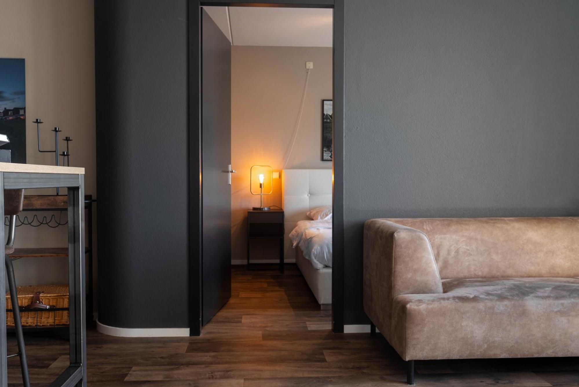 Zuiderzeestate 35, Prachtig Appartement Aan Het Ijsselmeer Makkum Kültér fotó