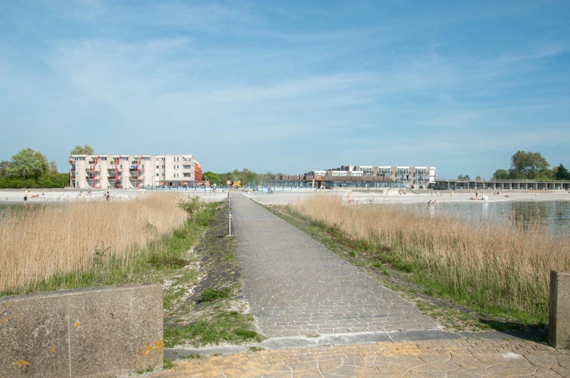 Zuiderzeestate 35, Prachtig Appartement Aan Het Ijsselmeer Makkum Kültér fotó